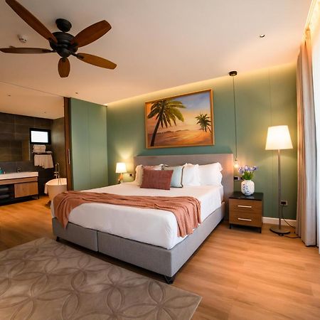 Golden Rock Dive And Nature Resort オラニエスタッド エクステリア 写真